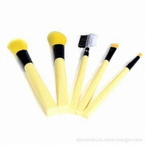 Makeup brushes, plastic handle